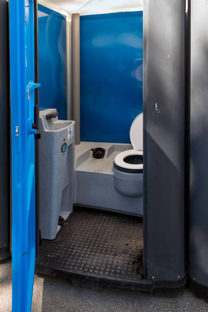 Best Construction site porta potty rental  in New Castle Northwest, PA